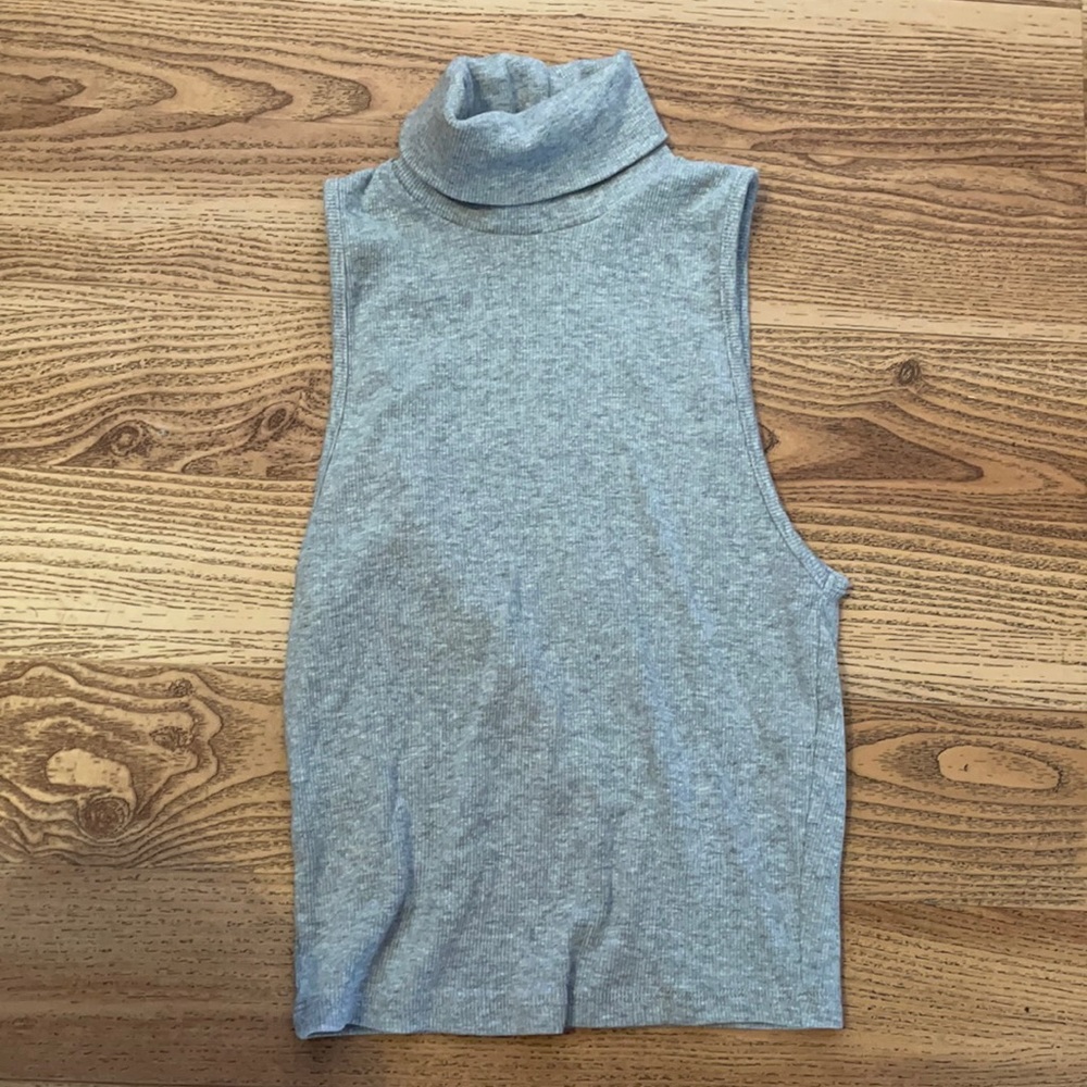 MEDIUM GREY CROP TURTLENECK